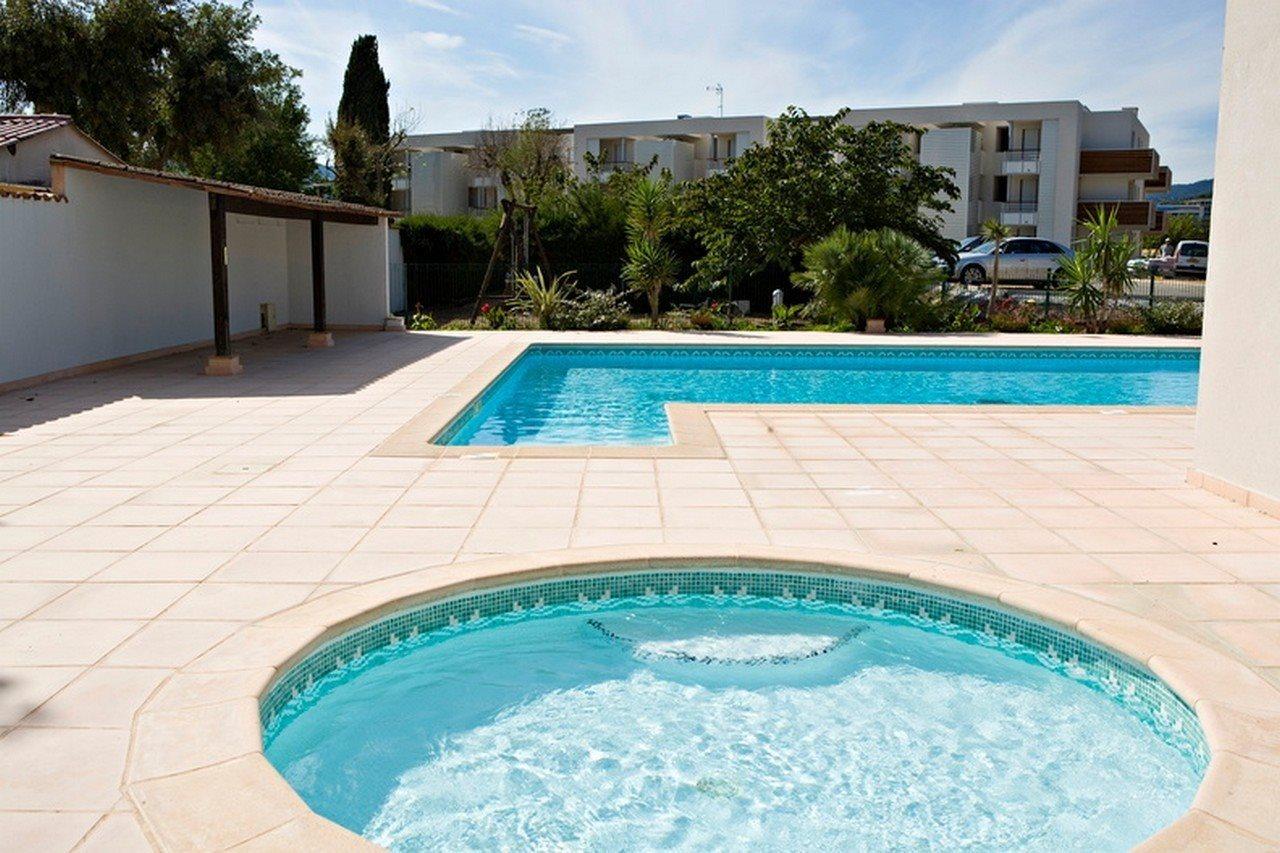 Vacanceole - Residence Carre Marine Mandelieu Εξωτερικό φωτογραφία