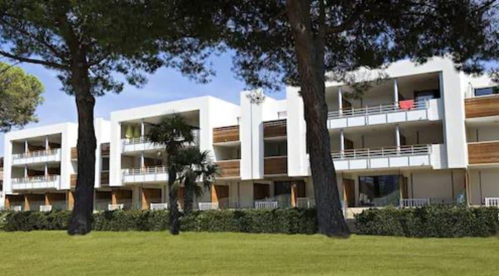 Vacanceole - Residence Carre Marine Mandelieu Εξωτερικό φωτογραφία