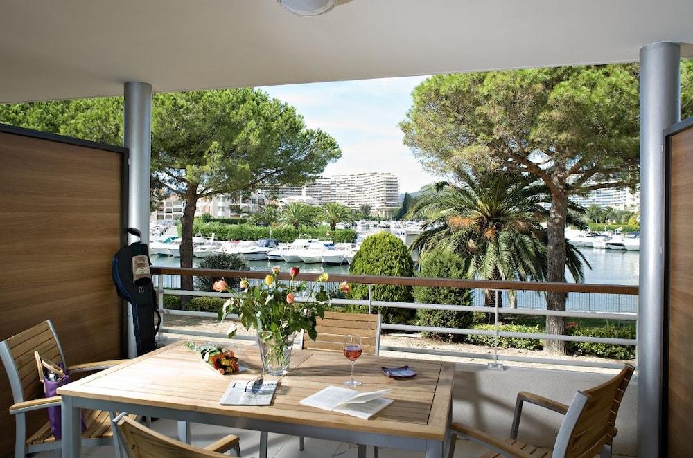 Vacanceole - Residence Carre Marine Mandelieu Εξωτερικό φωτογραφία
