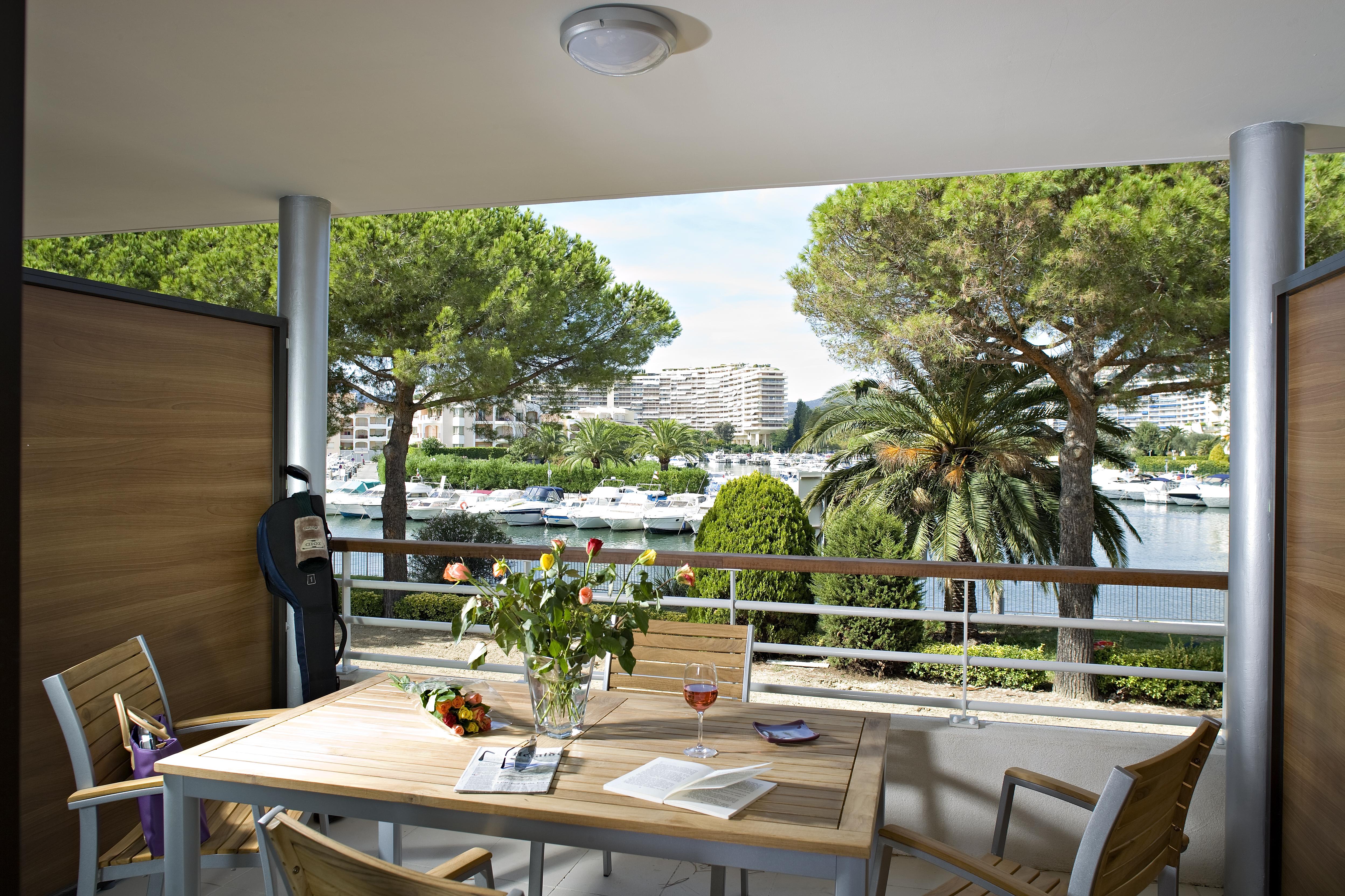 Vacanceole - Residence Carre Marine Mandelieu Εξωτερικό φωτογραφία