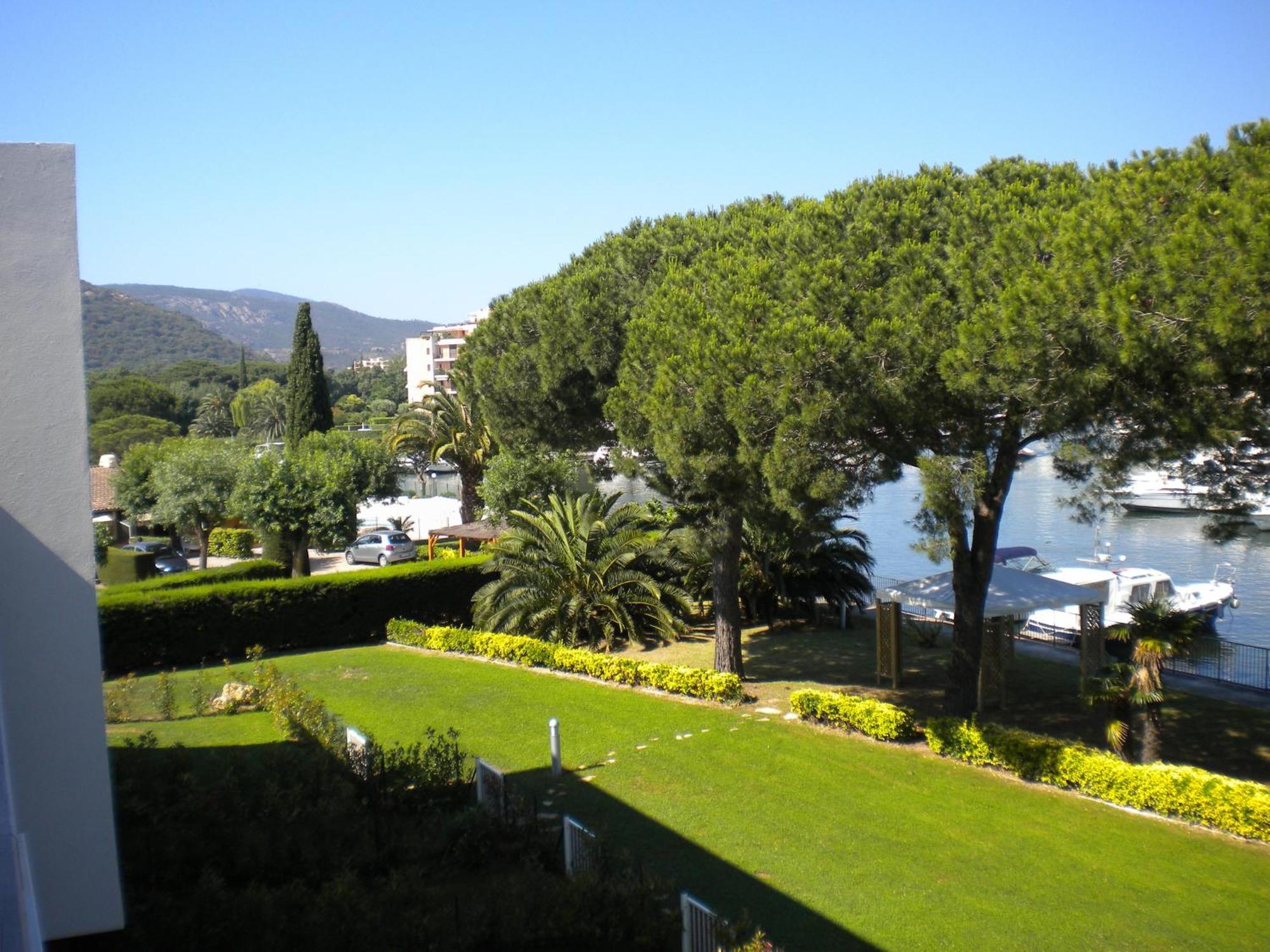 Vacanceole - Residence Carre Marine Mandelieu Εξωτερικό φωτογραφία