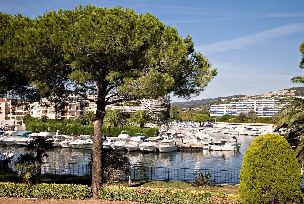Vacanceole - Residence Carre Marine Mandelieu Εξωτερικό φωτογραφία